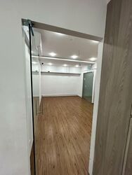 Parkway Centre (D15), Retail #578555231